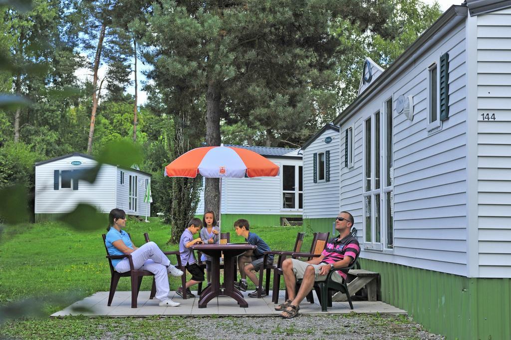Vvf Correze Pays D'Eygurande Otel Dış mekan fotoğraf